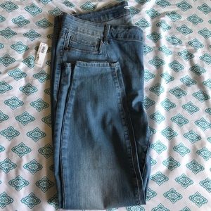 old navy plus size skinny jeans (2 pairs)